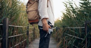 Dijital Nomadlık İçin İhtiyaç Duyulan Teknolojik Araçlar Nelerdir? dijital nomadlik icin ihtiyac duyulan teknolojik araclar nelerdir