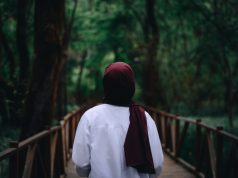 Şıklığın ve Rahatlığın Buluştuğu Nokta: Tesettürlü Elbiseler ve Spor Tesettür Elbiseleri al tatari2