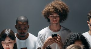 Medyumlar: Doğru ve Güvenilir Bir Rehber Arayışı dolandiricimedyum1