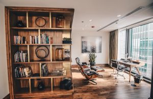 Yemek Masası ve Makyaj Masası Seçiminde Tarz, Konfor ve Fonksiyonellik belminomobilya1